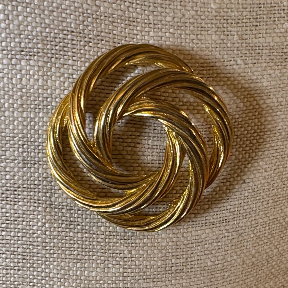 Monet Gold Toned Celtic Twisted Knot Brooch
